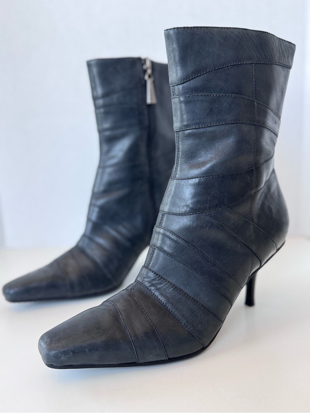 KIMEL Y2K Paneled Black Leather Distressed Square Toe Kitten Heel Ankle Boots 8
